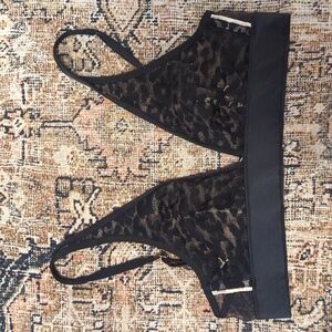 VS unlined lace bralette